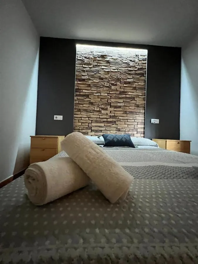 Apartment Alojamiento Las Encinas - Arroyo Frio Spain